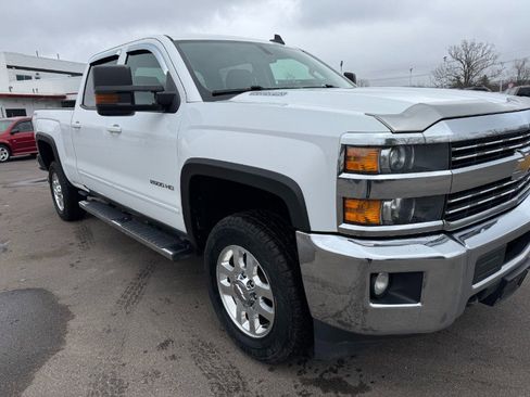 Used 2015 Chevrolet Silverado 2500 LT image 12