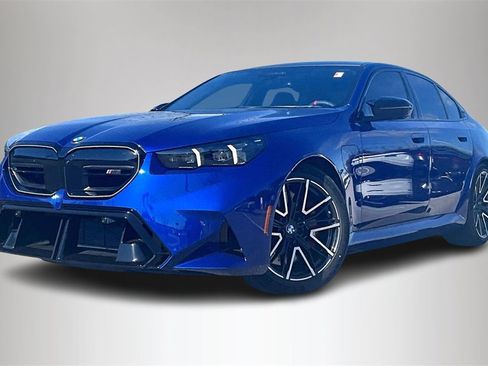New 2026 BMW M5 w/ Executive Package image 2