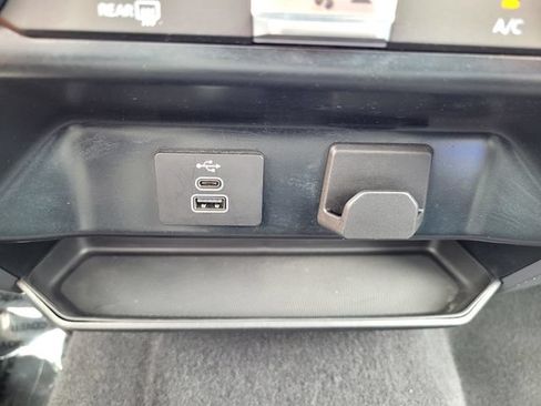 Used 2025 Ford F150 XLT w/ Equipment Group 301A Standard AWD/4WD image 18