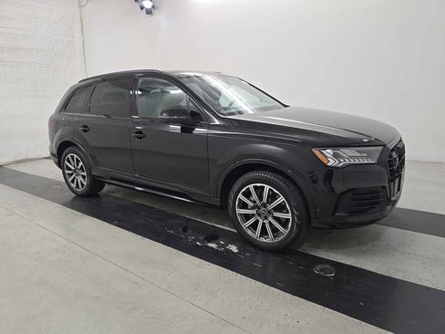 Used 2023 Audi Q7 2.0T Premium Plus w/ Premium Plus Package AWD/4WD image 7