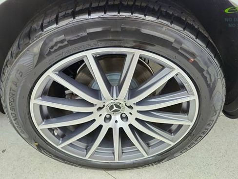 Used 2025 Mercedes-Benz GLS 450 4MATIC w/ AMG Line Exterior image 64