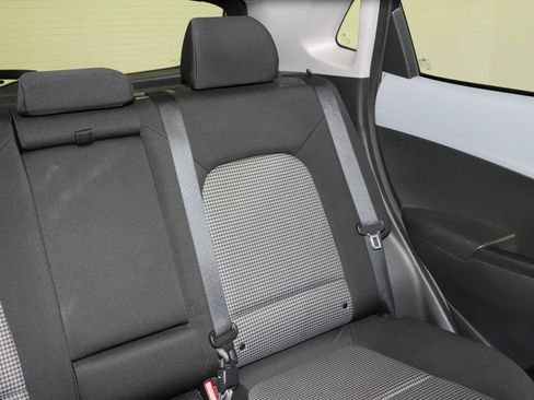 Used 2018 Hyundai Kona SEL FWD image 15