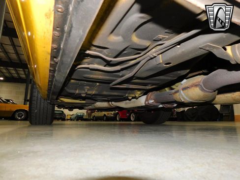 Used 1993 Ford Mustang LX image 11