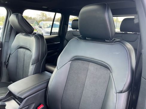 New 2026 Jeep Grand Cherokee Altitude AWD/4WD image 11
