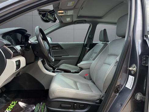 Used 2017 Honda Accord EX-L image 16