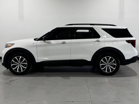 Used 2022 Ford Explorer ST-Line w/ Class IV Trailer Tow Package AWD/4WD image 15
