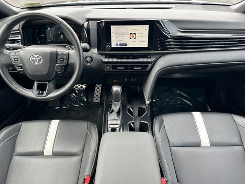 Certified 2025 Toyota Camry SE image 13