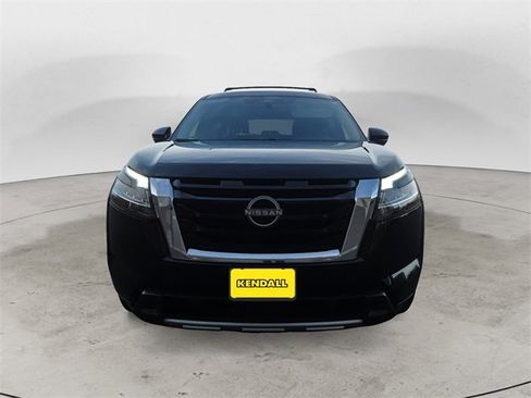 Used 2024 Nissan Pathfinder SL image 8