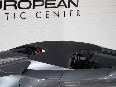 Used 2018 Lamborghini Huracan LP 580-2 image 35