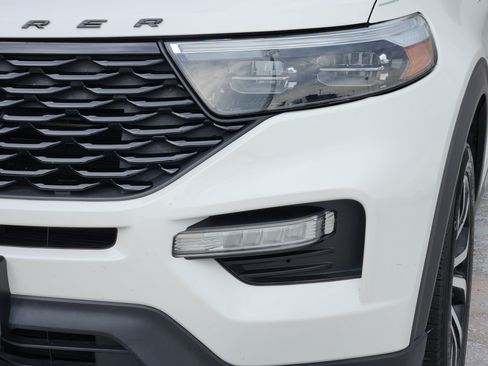 Used 2022 Ford Explorer ST-Line w/ Class IV Trailer Tow Package AWD/4WD image 11
