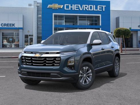 New 2026 Chevrolet Equinox LT w/ Safety and Technology Package FWD image 31