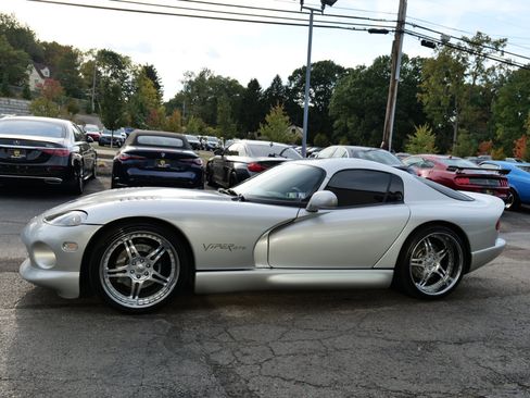 Used 1999 Dodge Viper GTS image 9
