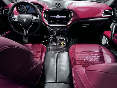 Used 2022 Maserati Ghibli Trofeo image 12