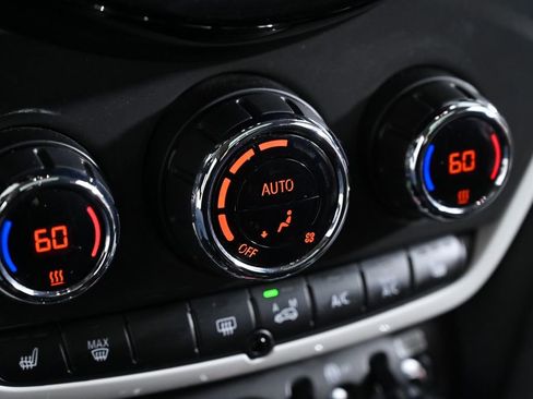 Used 2018 MINI Cooper Countryman S image 16