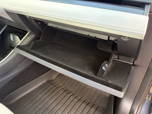 Used 2020 Tesla Model 3 Performance image 19