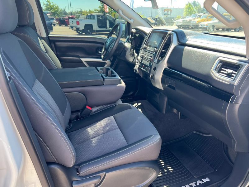 Used 2021 Nissan Titan SV w/ Accessory Utility Package AWD/4WD image 7