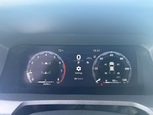 Certified 2025 Toyota Tacoma TRD Off-Road AWD/4WD image 21
