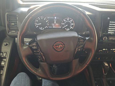Used 2024 Nissan Frontier PRO-4X w/ Pro Convenience Package AWD/4WD image 6