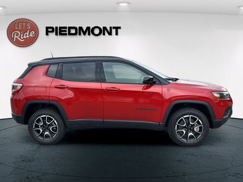 New 2026 Jeep Compass Trailhawk image 5