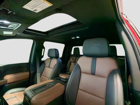 Certified 2021 Chevrolet Silverado 1500 High Country w/ Technology Package image 21