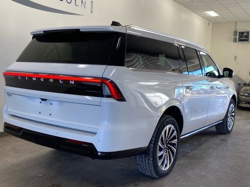 New 2025 Lincoln Navigator L Black Label image 10