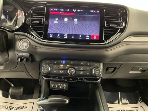 Used 2024 Dodge Durango GT RWD image 25