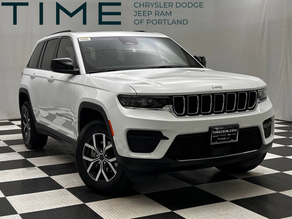 New 2027 Jeep Grand Cherokee Laredo X AWD/4WD image 1