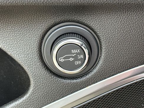 Used 2022 Buick Enclave Premium w/ Experience Buick Package image 17