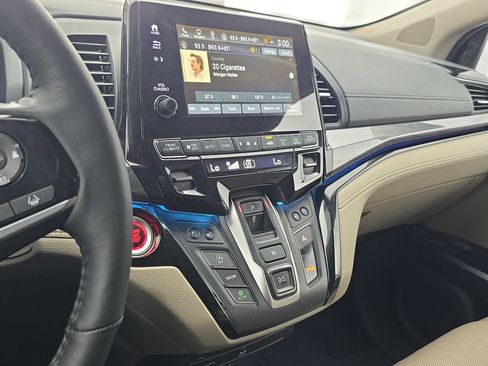 Used 2024 Honda Odyssey Elite image 21