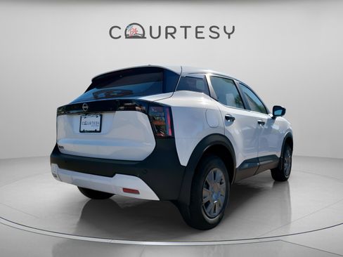 New 2026 Nissan Kicks S image 4