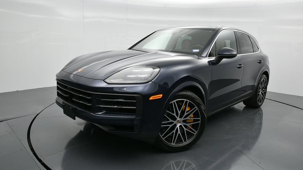 Certified 2025 Porsche Cayenne S AWD/4WD image 16