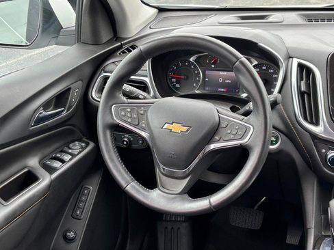 Certified 2022 Chevrolet Equinox Premier FWD image 12