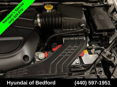 Used 2025 Chrysler Pacifica Select FWD image 23