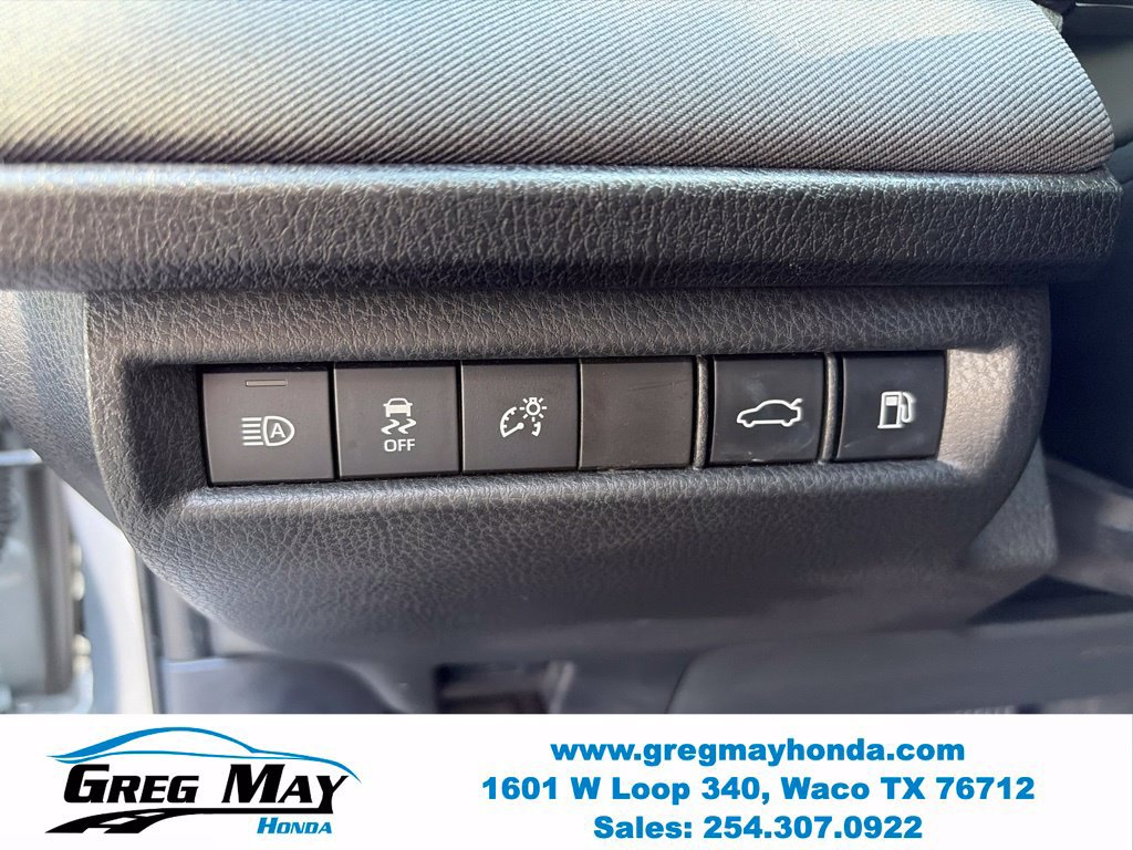 Used 2025 Toyota Camry LE FWD image 25