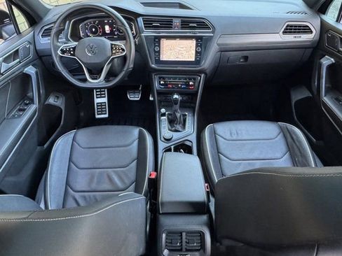 Used 2022 Volkswagen Tiguan SEL R-Line image 18