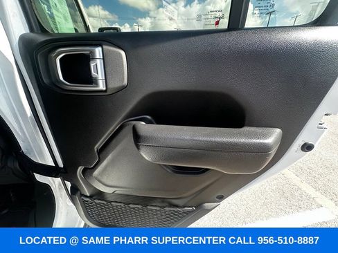 Used 2023 Jeep Gladiator Sport AWD/4WD image 29