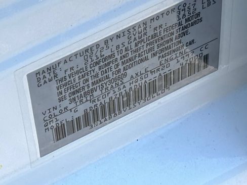 Used 2025 Nissan Sentra S FWD image 29