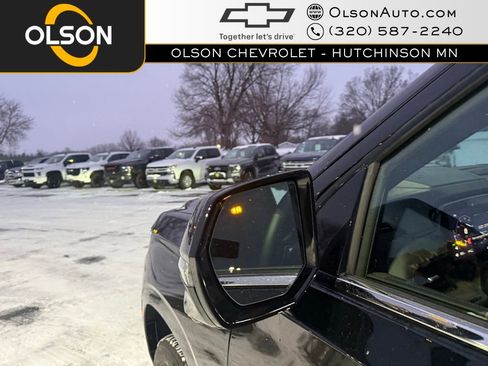 Certified 2025 Chevrolet Suburban High Country image 16