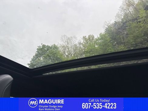 Used 2024 Jeep Compass Limited w/ High Altitude Package AWD/4WD image 28