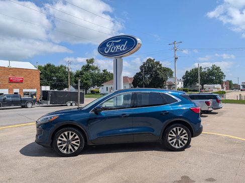 Used 2020 Ford Escape Titanium AWD/4WD image 1