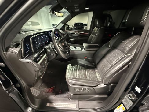 Used 2023 Cadillac Escalade V w/ LPO, ONYX Package AWD/4WD image 27