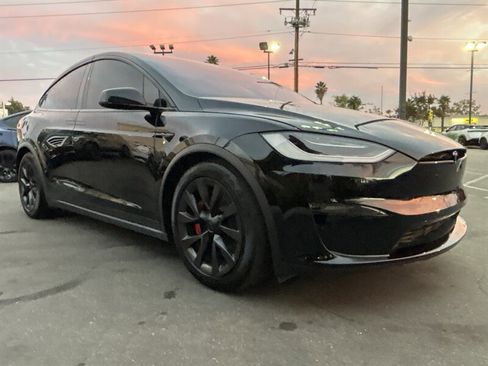 Used 2022 Tesla Model X image 8