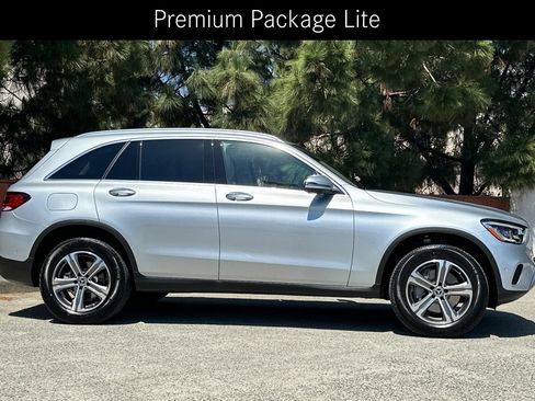 Certified 2022 Mercedes-Benz GLC 300 4MATIC image 4