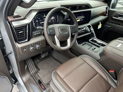 New 2026 GMC Sierra 2500 Denali AWD/4WD image 14