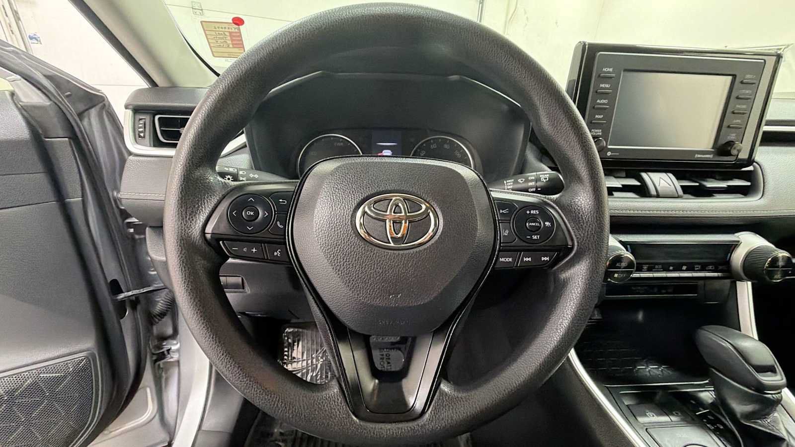 Certified 2021 Toyota RAV4 LE AWD/4WD image 16