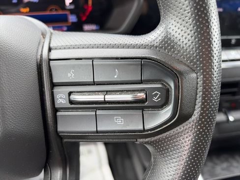 Used 2024 Chevrolet Colorado Trail Boss w/ Technology Package AWD/4WD image 12