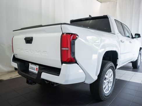 New 2026 Toyota Tacoma SR5 AWD/4WD image 4