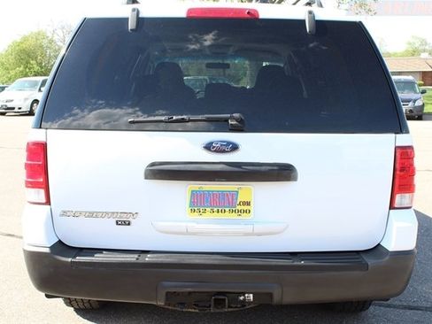 Used 2006 Ford Expedition XLT AWD/4WD image 25
