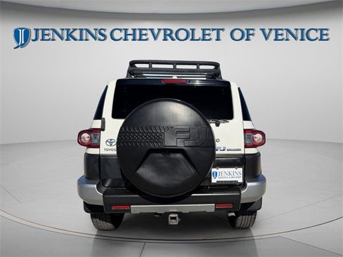 Used 2012 Toyota FJ Cruiser 4WD image 4