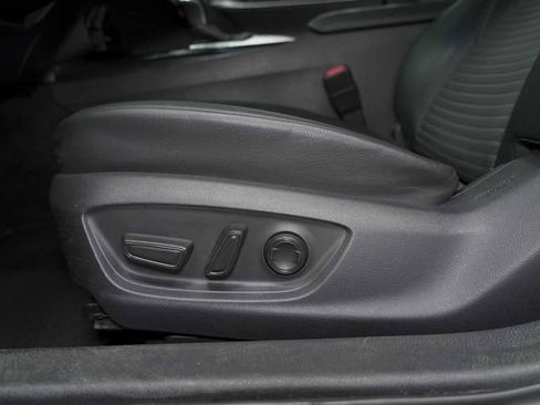 Used 2019 Toyota Camry SE image 27